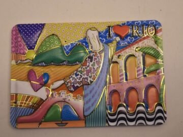 imã de geladeira Cristo colorido coração