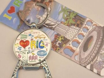 chaveiro abridor de garrafa fundo do mar, Cristo, pão de açúcar, drink, chinelo, concha, maracanã, calçadão de copacabana, eu amo Brasil, tartaruga, arcos da lapa, ancora, coqueiros