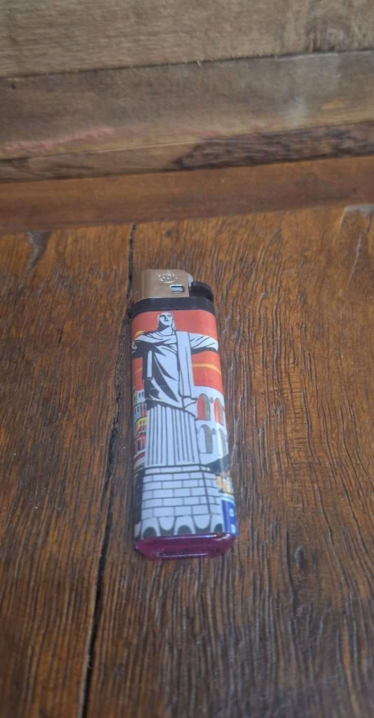 isqueiro ceu laranja