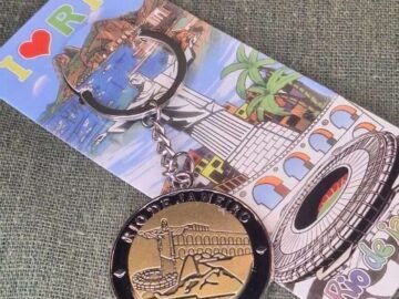 chaveiro medalhão Rio de Janeiro, Cristo Redentor, bondinho, lapa