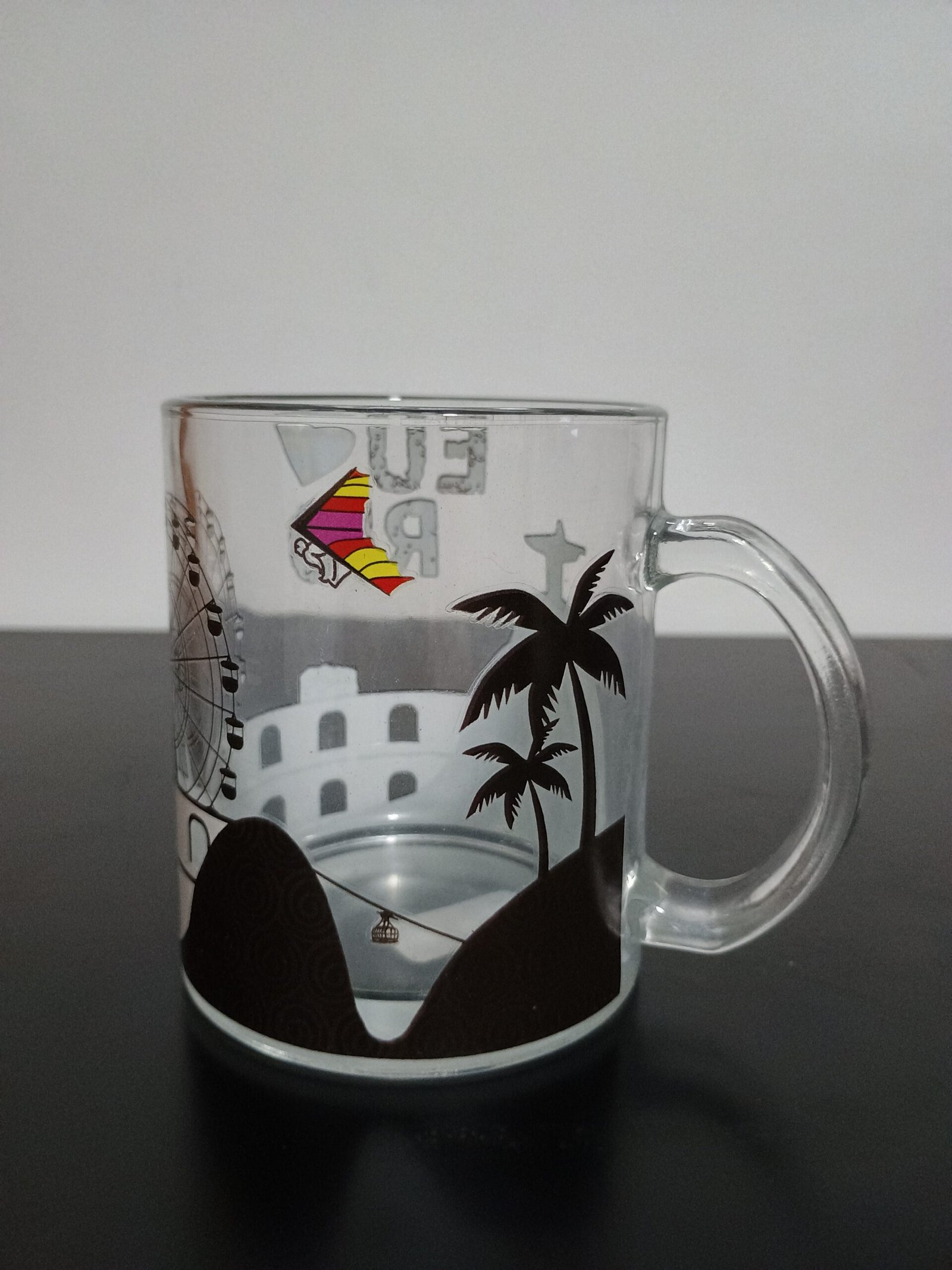 Xicara Grande Roda gigante em transparência