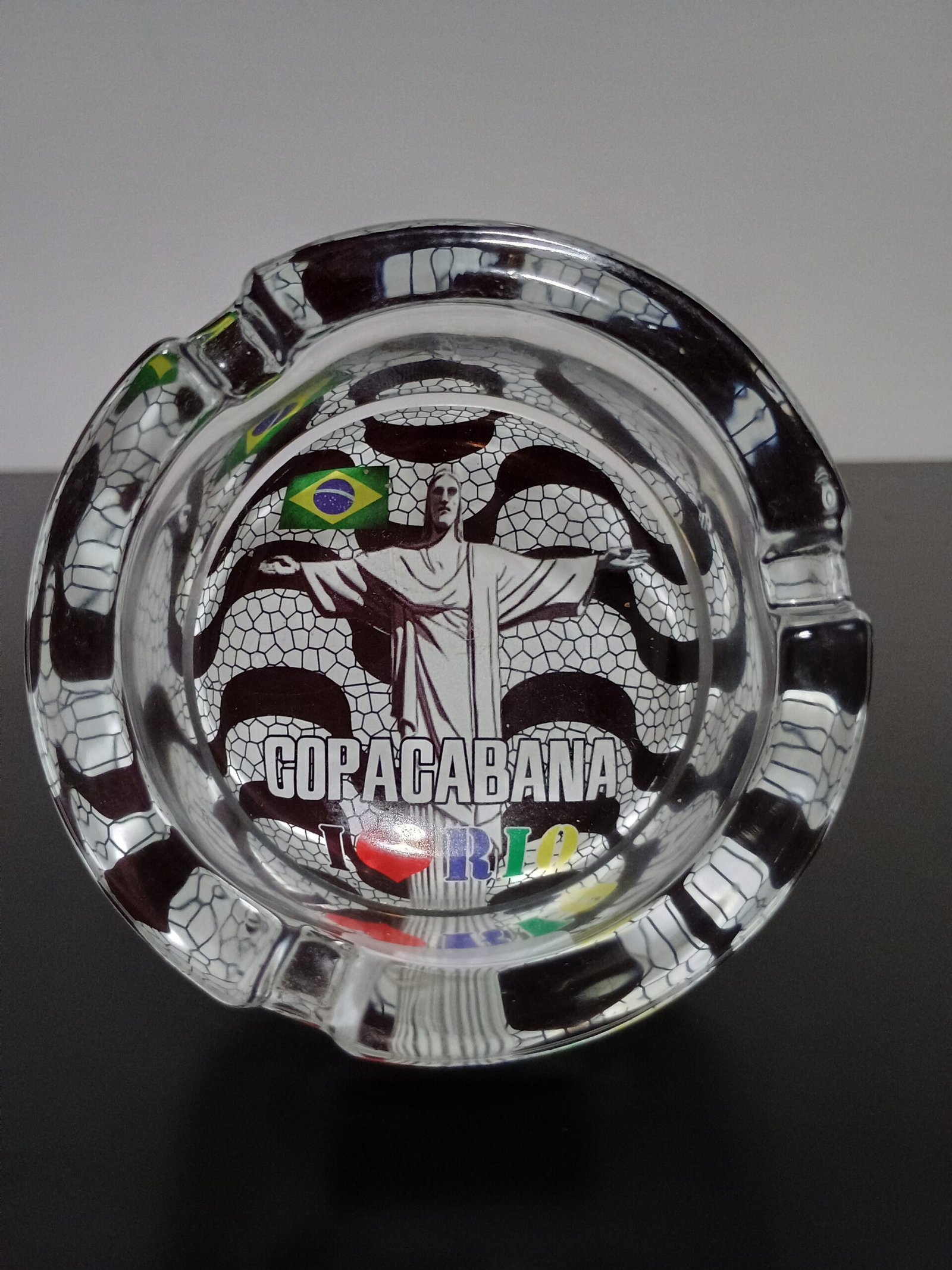 cinzeiro calçadão de Copacabana preto e branco eu amo Rio com cristo redentor