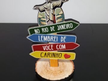 Placa arvore no Rio de Janeiro lembrei de você com carinho