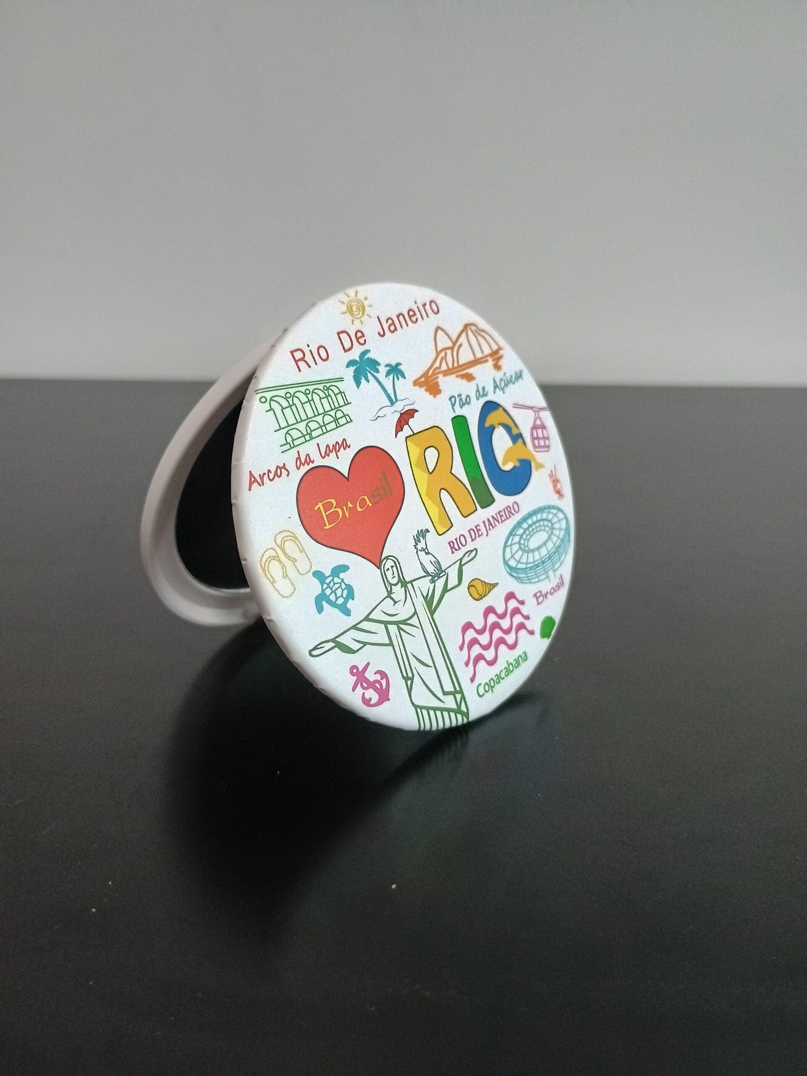 Espelho de plástico fundo do mar, cristo, pão de açúcar, drink, chinelo, concha, maracanã, calçadão de Copacabana, eu amo Brasil, tartaruga, arcos da lapa, ancora, coqueiros.