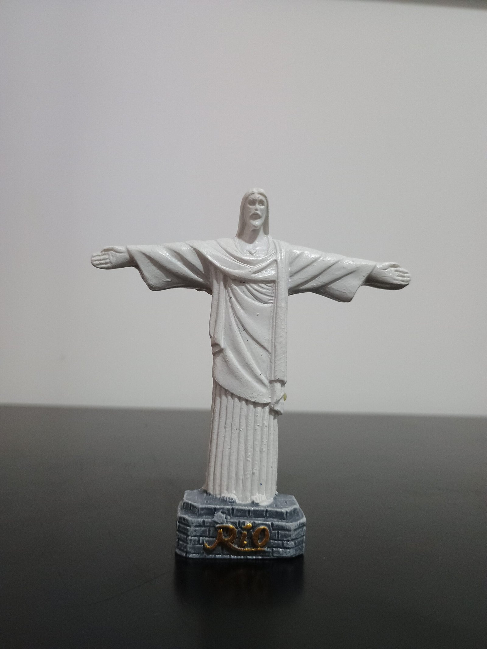 imã de resina Cristo redentor Rio base cinza
