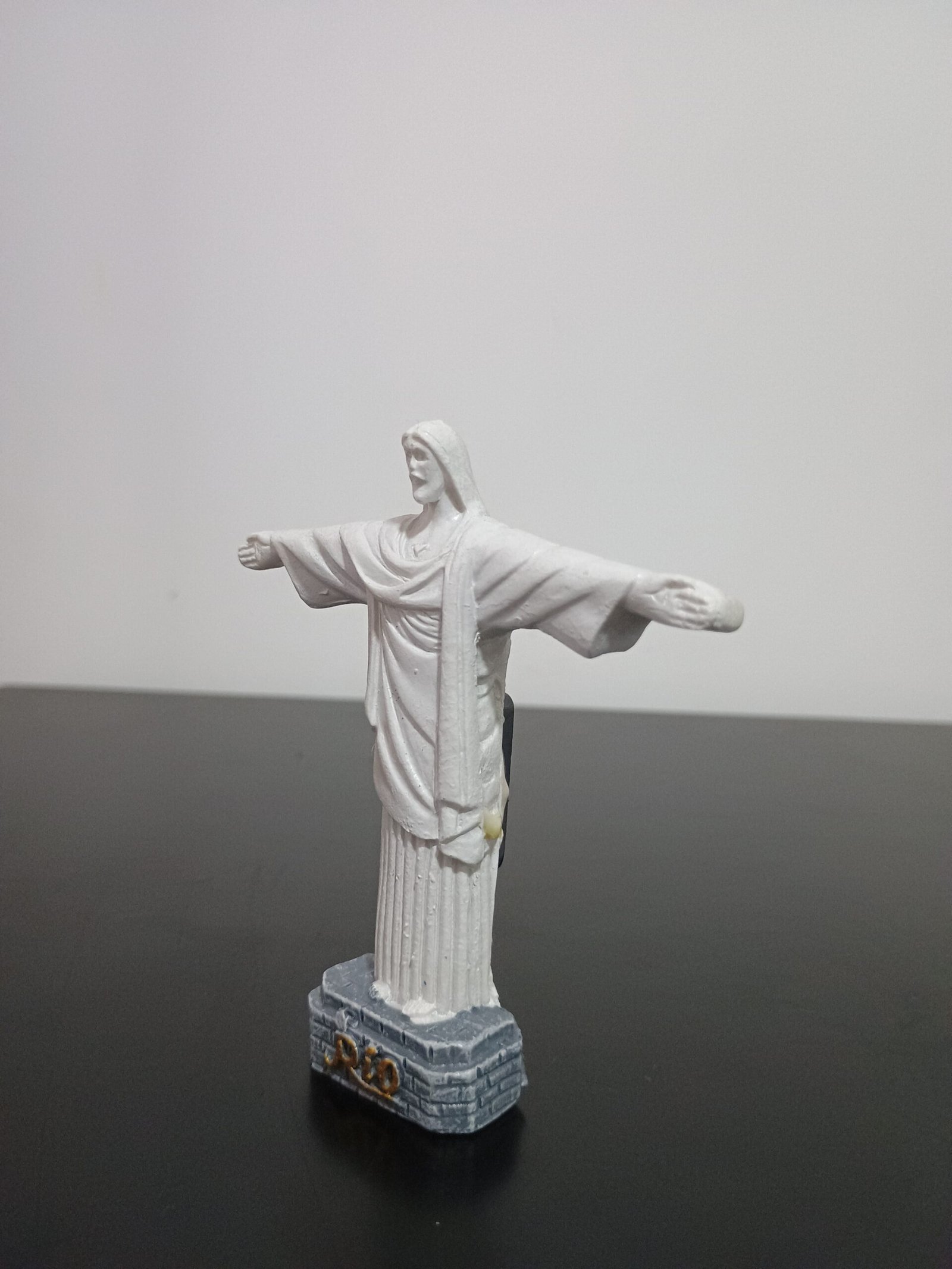 imã de resina Cristo redentor Rio base cinza