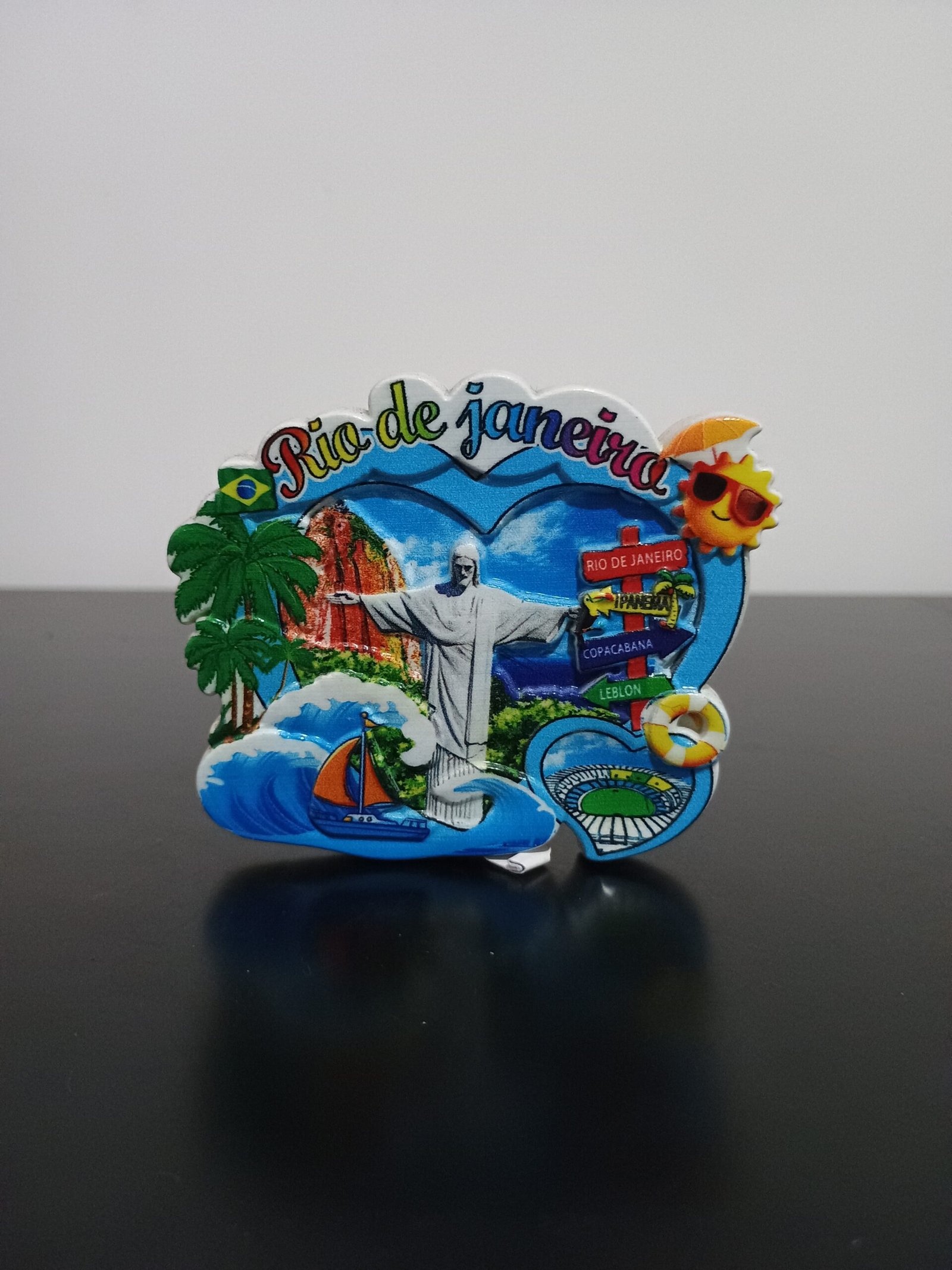Imã de geladeira em resina Rio de Janeiro concha