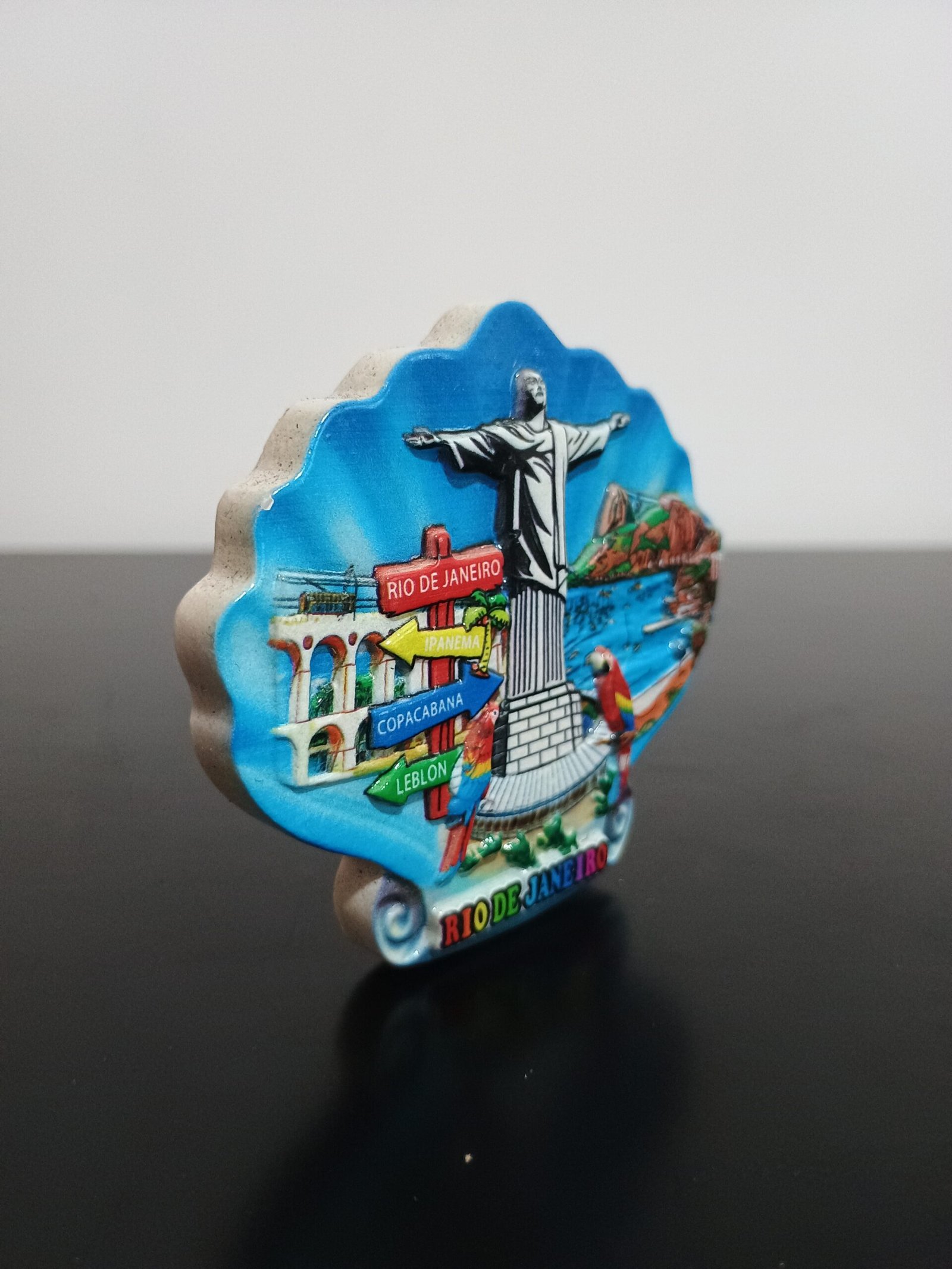 Imã de geladeira em resina Rio de Janeiro concha