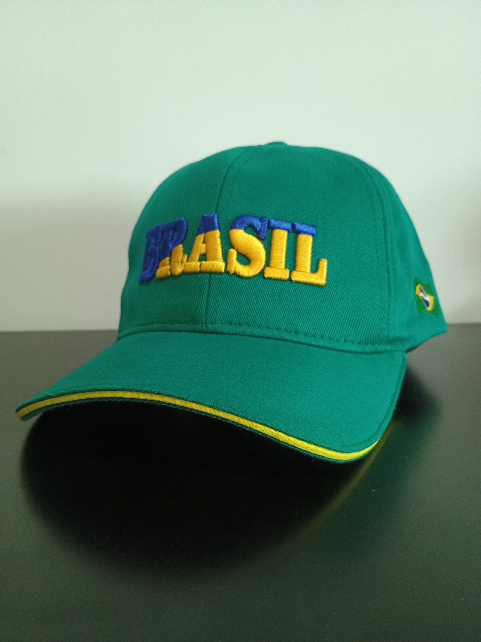 Boné bordado do Brasil verde e amarelo