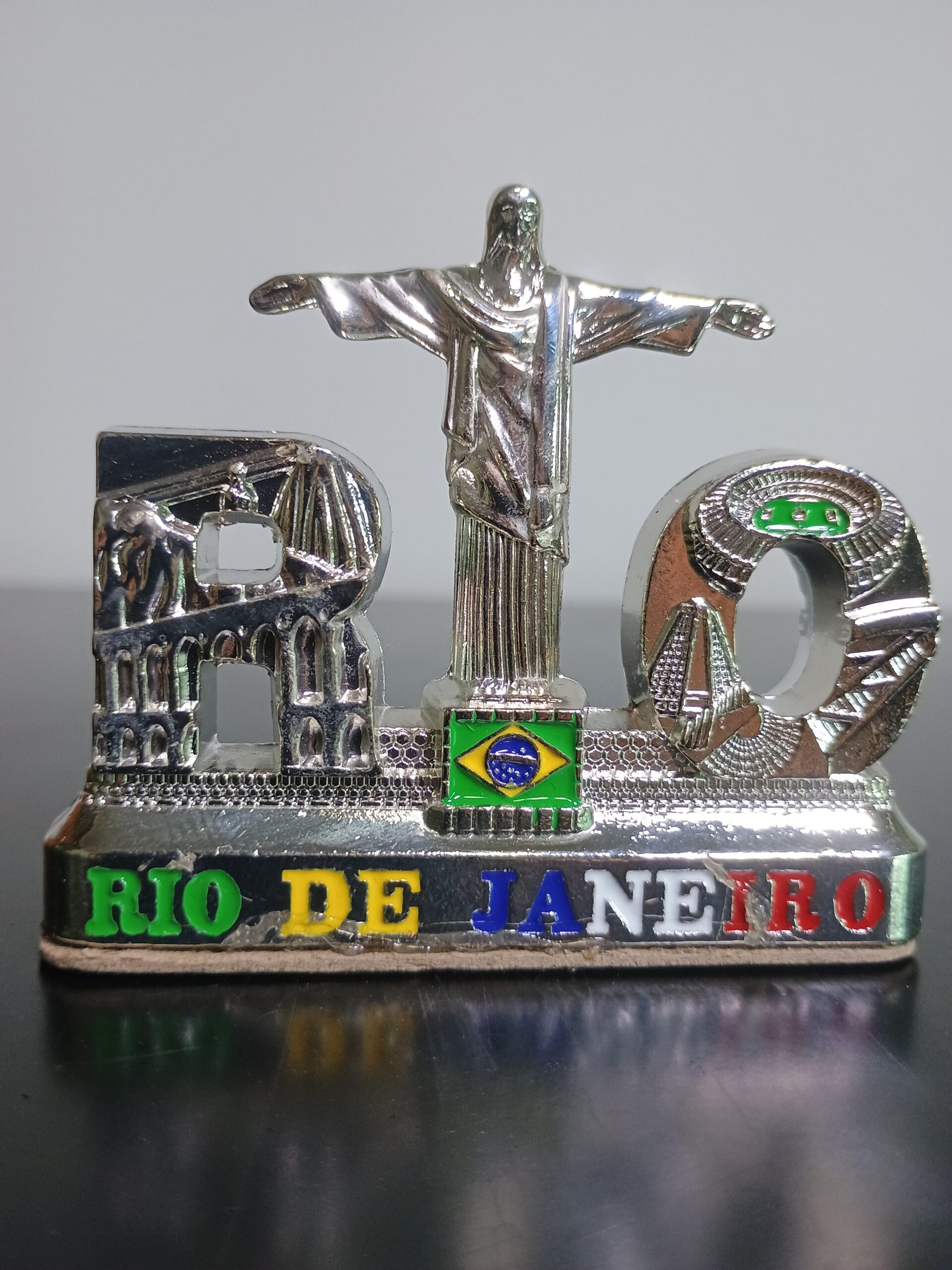 Cristo metal Rio de Janeiro